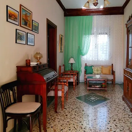 Filomeni's House בית נופש