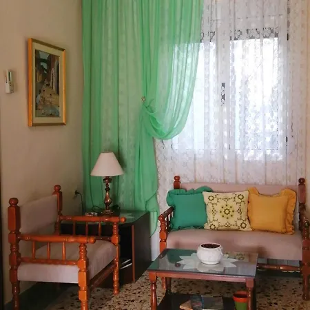 בית נופש Filomeni's House קאבאלה